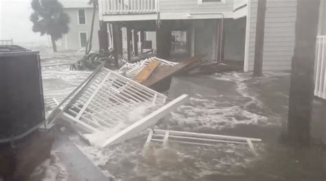 Hurricane Idalia blasts Florida after making landfall as a dangerous Category 3 storm